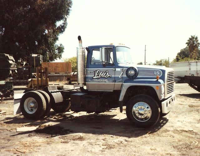 Lou's Trucking